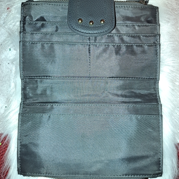 🛍Large blue bi fold wallet/clutch/shoulder or crossbody vegan leather purse - Picture 3 of 9